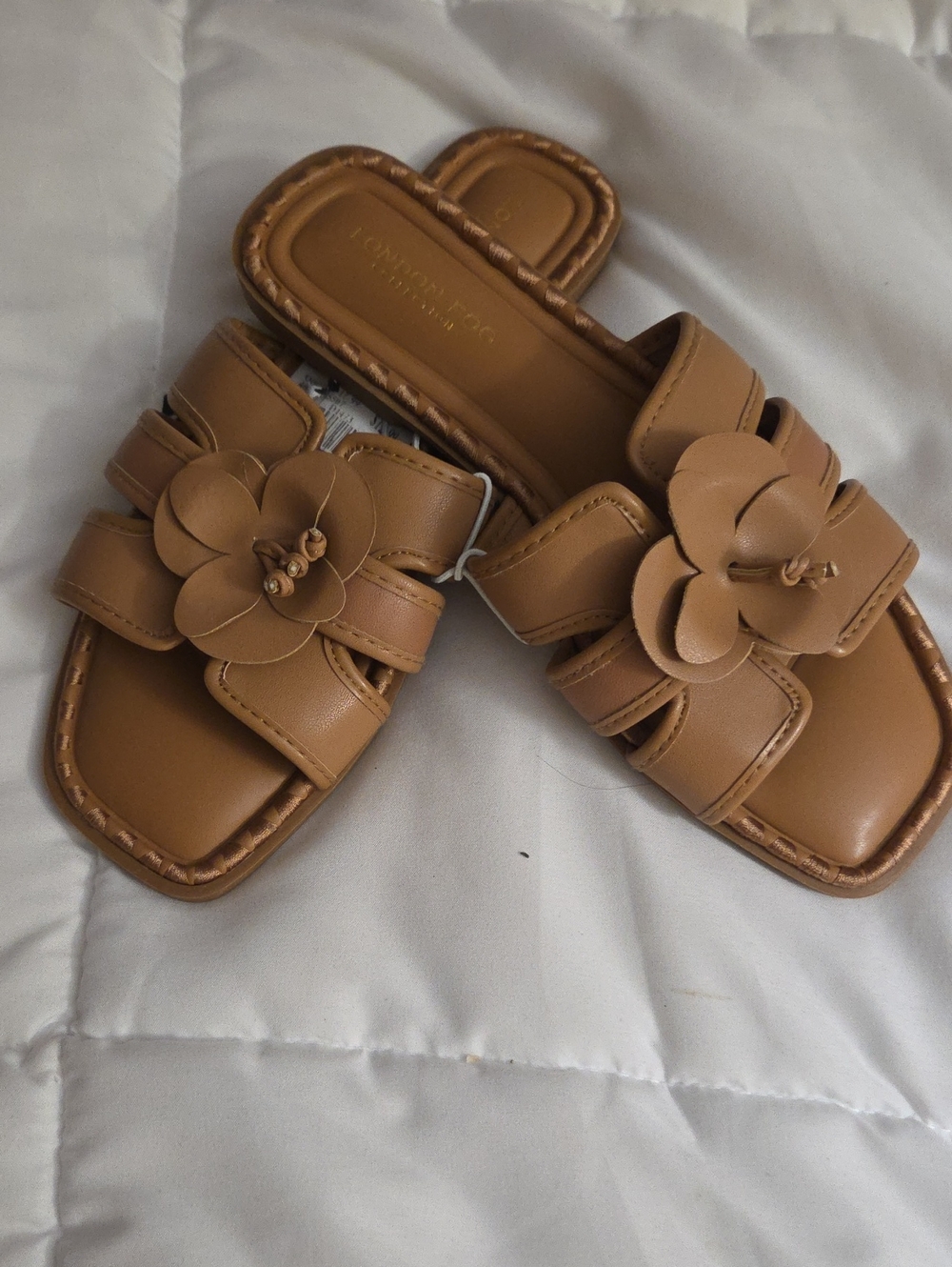 London Fog Tan Floral Slide Sandals